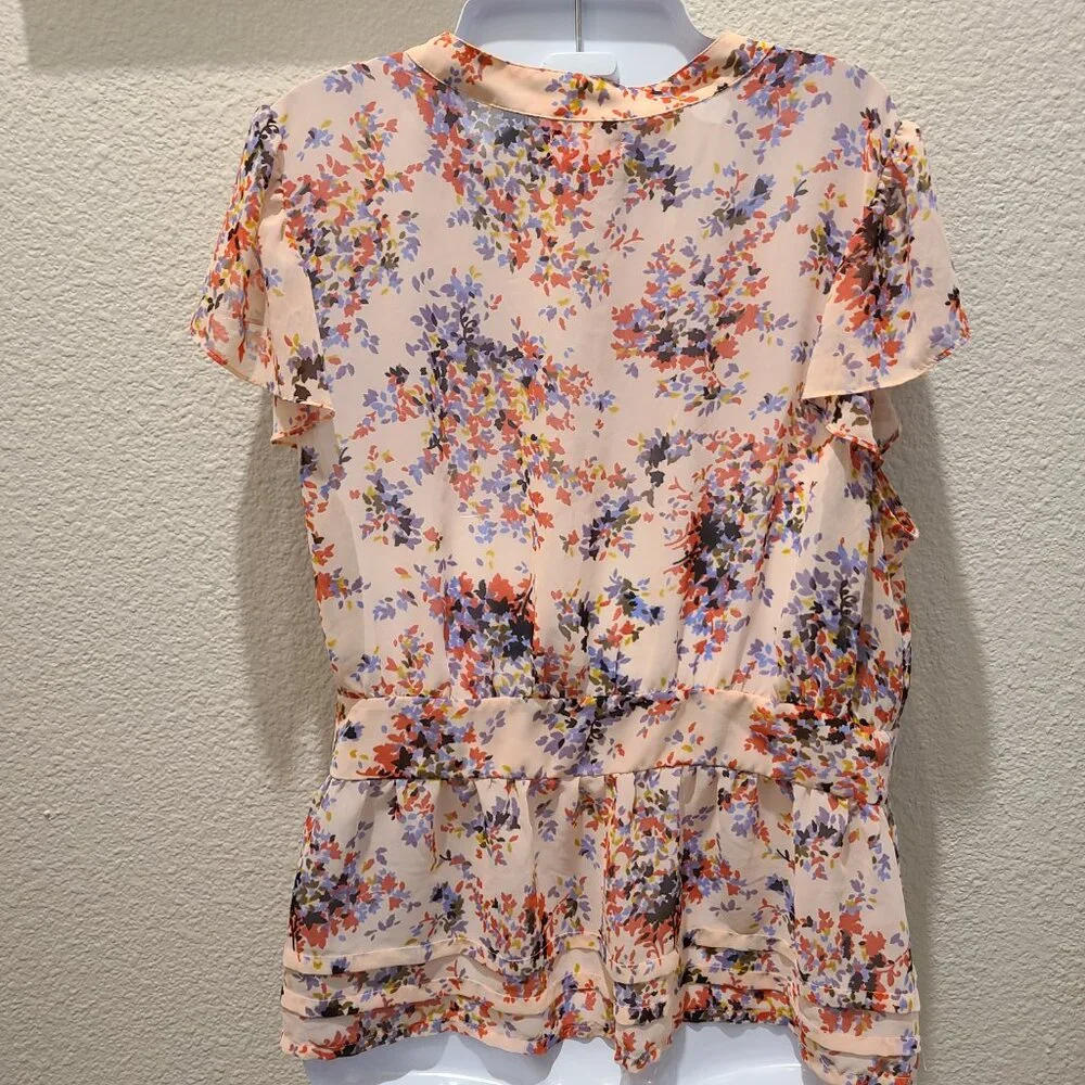 Elle women's pink floral wrap blouse v neck size XL - Picture 4 of 11